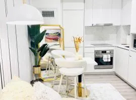 Bright & Cozy 1 Bedroom Retreat