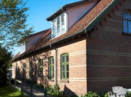 Pichardts B&B & Lejligheder - La Maison Rouge, Bed & Breakfast in Tranek&aelig;r