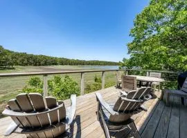 Newly Renovated Waterfront Cottage
