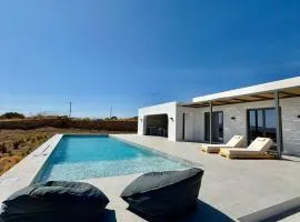 Faragas Hill Harmony Villa