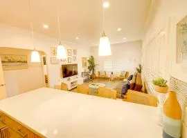 1000#1 Contemporary Home w/ Parking, Grill, & AC!