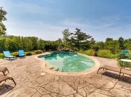 8 Mi to Reading Spacious Farmhouse Retreat!