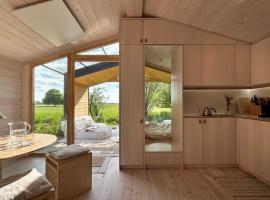 Tiny House im Gr&uuml;nen 201 - Terrasse, WLAN und Wiesenblick，布萊克德的獨立小屋