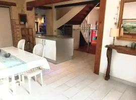 Moulin en bord de rivière - logement entier