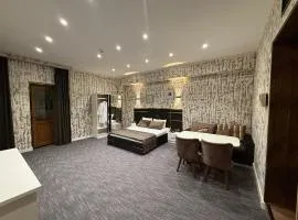 Premier Mont inn Hotel