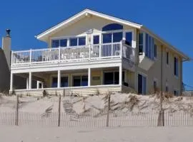 Ocean Front 1St Floor Duplex With Expansive Views In Brant Beach With Private Beach Access 12094