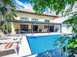 Casa Gris in Jaco