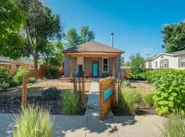 Arkansas Avenue Downtown Florence Dog-Friendly