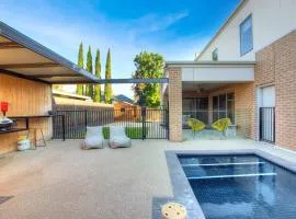 Mandel on High - Echuca Holiday Homes