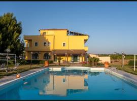 Agriturismo l' Annunziata – hotel w mieście Lizzano