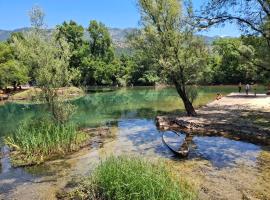 Vikendica-Zagorak, casa rústica em Danilovgrad