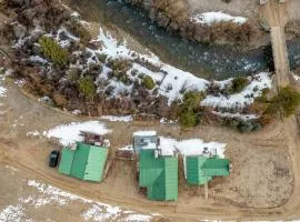Riverfront Cabin W Deck & Shared Pool