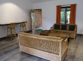 LAZUR Studio Cottage 1, Vagator Beach GOA