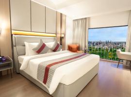 Orchid Hotel Chandigarh,Zirakpur, hotel con pileta en Chandigarh