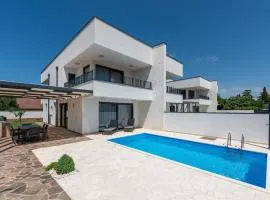 Villa Tina Zambratija with private pool