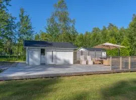 Nice Home In Färgelanda