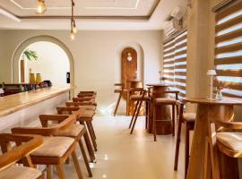 Acropole Hotel, ξενοδοχείο κοντά στο Αεροδρόμιο Κοτονού Cadjehoun - COO, Κοτονού