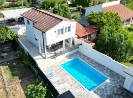 Villa Sale Buna