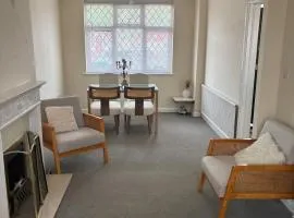 Three bedrooms holiday home fun -relax &work