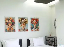 Central C3 City Center Apartment