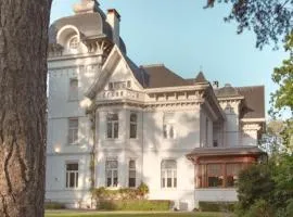 Villa Thor: A Majestic 100-Year-Old Manor
