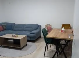 Stan Živinice bb