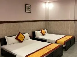 DONA hotel