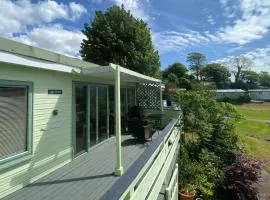 Snowdonia 1-Bed Chalet Sleeps 2 Stunning Views