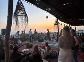 Berber Waves Surf House, hotel in Tamraght Ouzdar