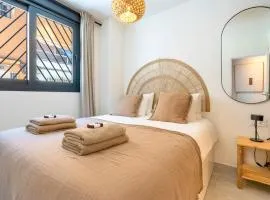 Pass the Keys Stylish La Cala apartment Stroll to the beach