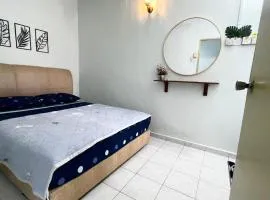 Bayan 10 Homestay, Ayer Keroh Guest House - 4bedrooms, 15minutes to town