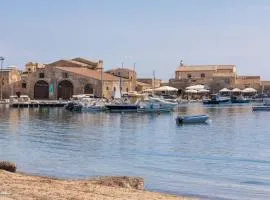 Hermes Suite Marzamemi