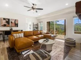 New Lakeview Penthouse - Amenities Galore