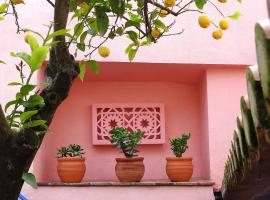 Casa do Limoeiro - sleeps up to 4 comfortably, ξενοδοχείο σε Serpa