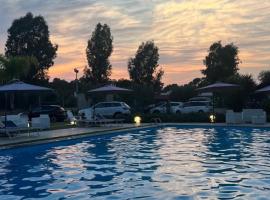 Residence Toscano, hotel v destinaci Palmi