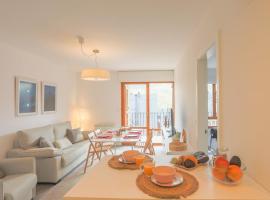 Collado, terraza con vistas y garaje - Arafita Apartamentos, hotel em Formigal