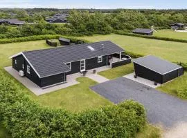 Cozy Home In Tarm With Wifi
