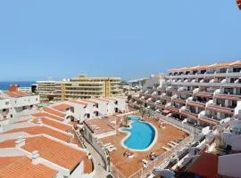 3 bedrooms with views