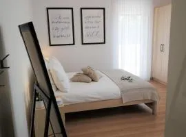 KARBONACA APARTMENTS