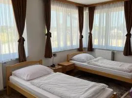 Motel i Restoran Ana