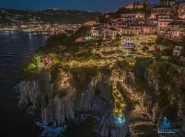 Punta Fortino Resort