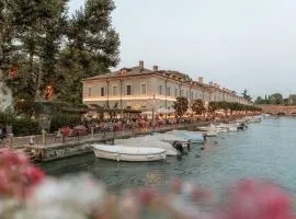 Pavillon Apartments