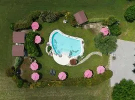 La Vie en Rose Resort