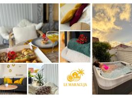 Le Maracuja - Jacuzzi priv&eacute; &agrave; 2 min de la plage, Hotel mit Whirlpools in Sainte-Anne