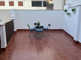 Ático Encarnación centro terraza y parking, Hotel in Antequera