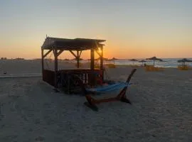 Your Perfect Getaway, Luxury Chalet , Ras El Hekma