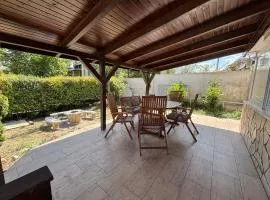 Holdviola1 Apartman