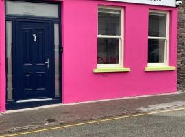 JUST B Townhouse, hótel í Dingle