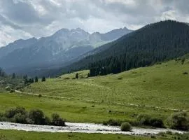 Ak-Tash Yurt Camp
