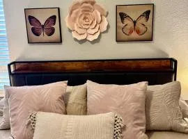 Rare to find a Desert Jewel, West Side, 3 Bedrooms